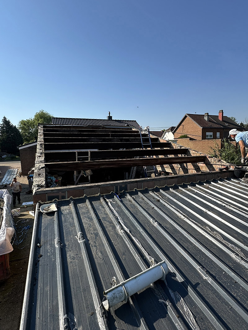 Project Image /images/projecten/dakbedekking-lessins/12.jpg